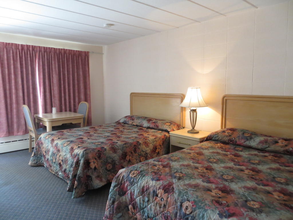 Motel Parkway 2*